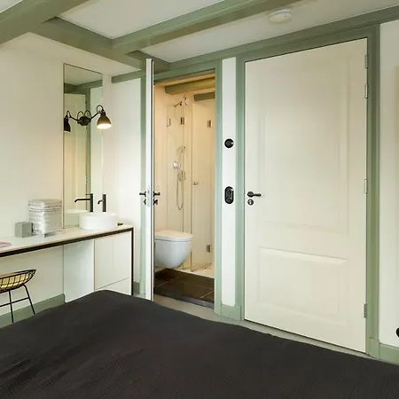 Konukevi The Red Ox - Super Canal View Amsterdam